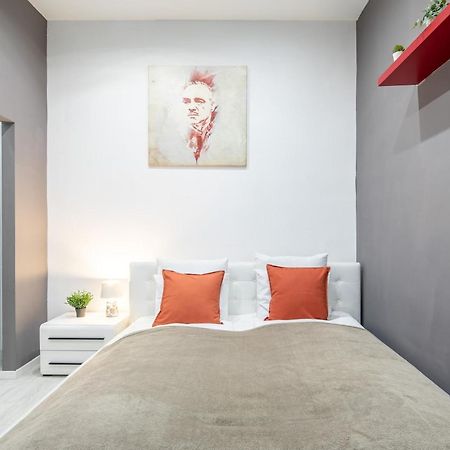 Cozy & Central Apartment With 2-Bedroom Budapest Extérieur photo